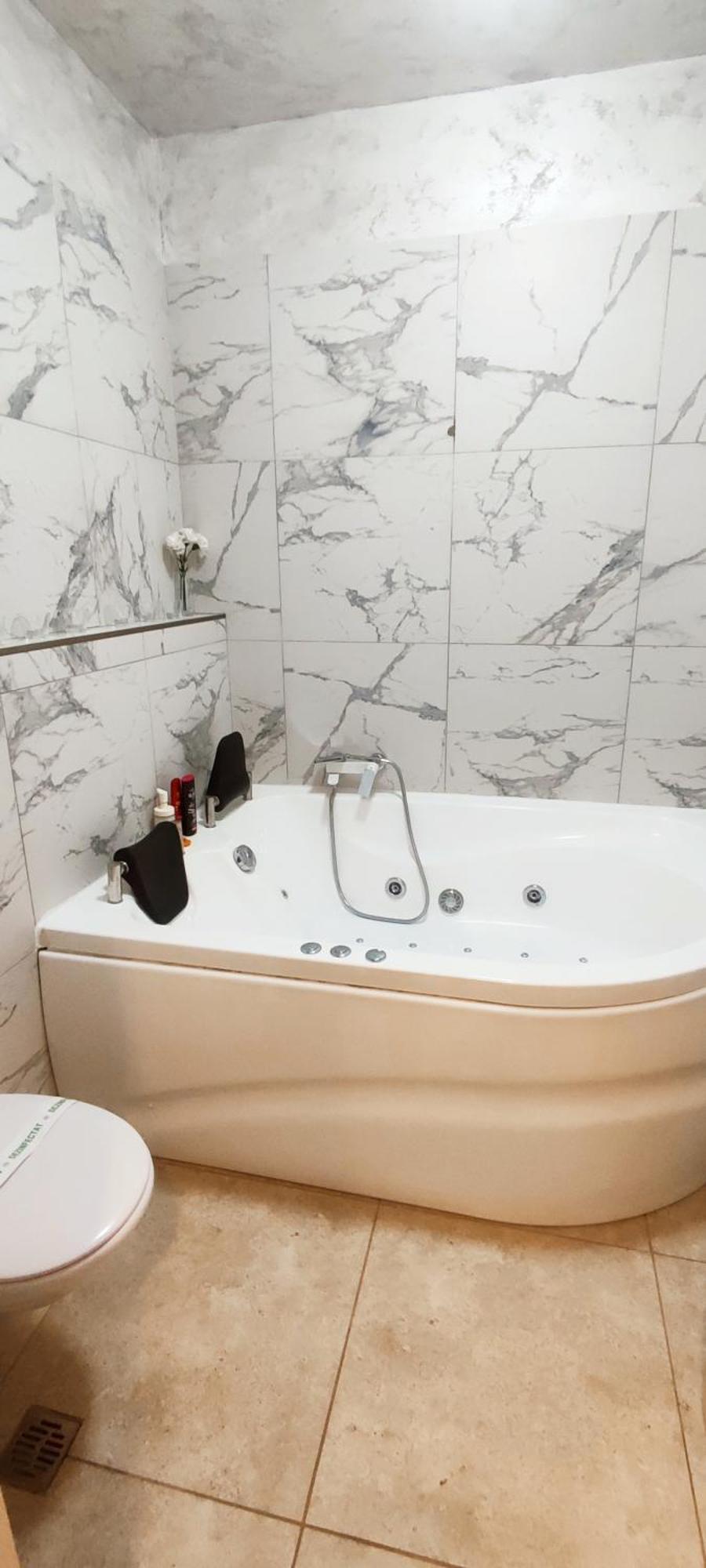 דירות Jacuzzi Belle View Sinaia-Free Parking מראה חיצוני תמונה