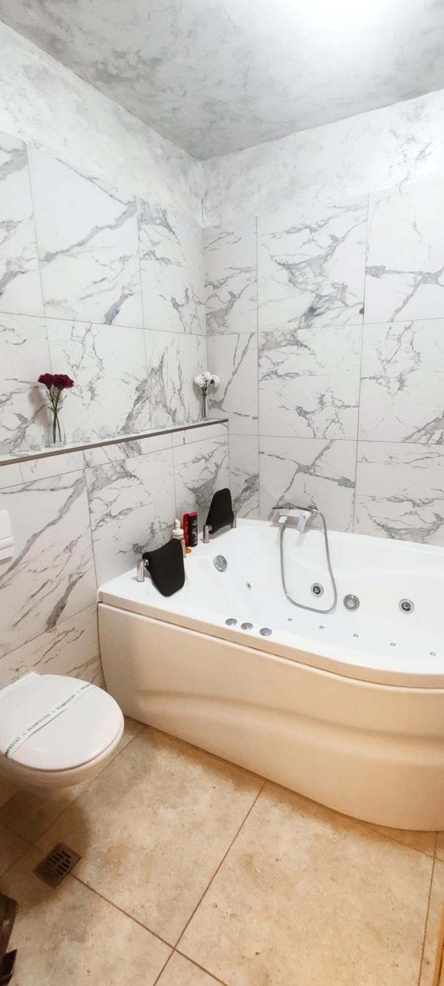 דירות Jacuzzi Belle View Sinaia-Free Parking מראה חיצוני תמונה